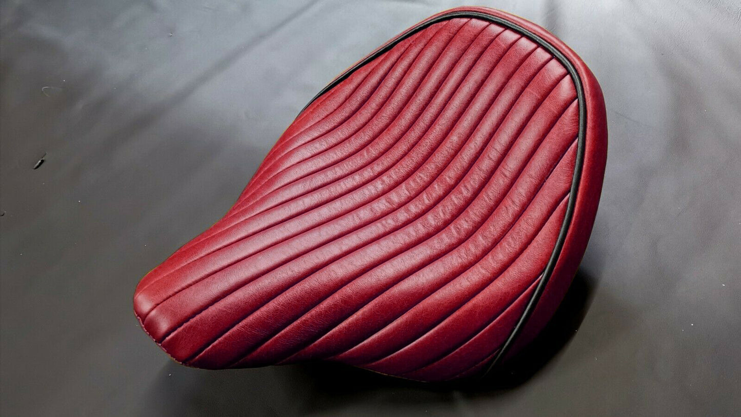 Triumph Bobber solo seat cover 2017-2020 - Red